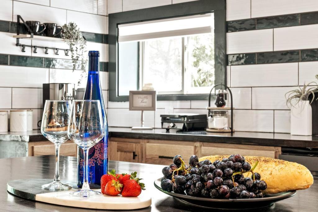 The Modern Forge Ny, Honeoye Lake エクステリア 写真
